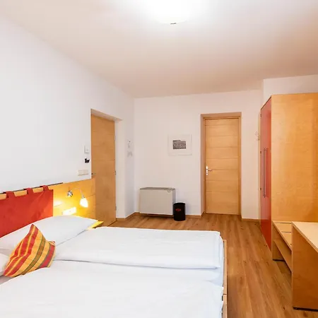 Hotel Figl ***s